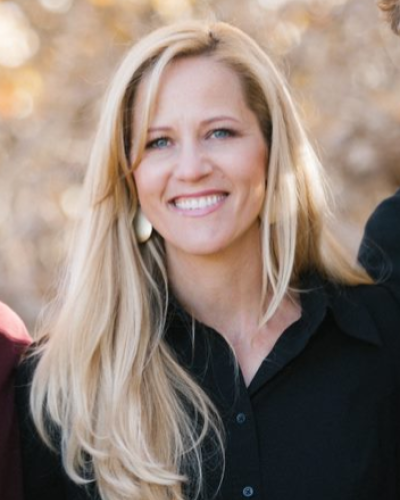Chantelle Taylor smiling with blurred background